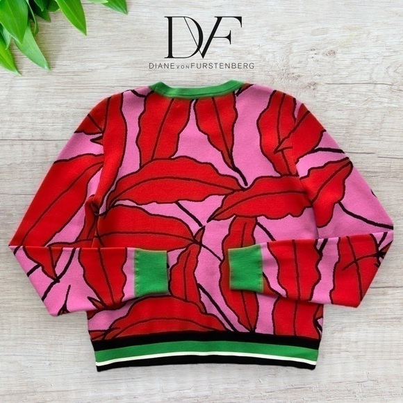 Diane von Furstenburg cropped lip/leaf print cropped sweater shop@iamwarrior - Picture 12 of 17